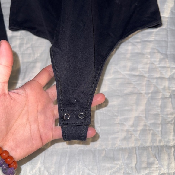 NWT Abrecrombie & Fitch Black Long Sleeve Cutout Bodysuit Size XS - Picture 14 of 16